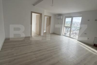 Apartament cu 3 camere decomandat în Cetății