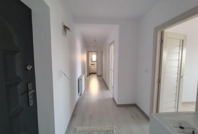 Apartament cu 3 camere decomandat în Ipotești - 6