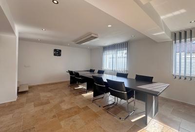 Casă individuală cu 4 camere cu Teren 300 Mp în Stupini