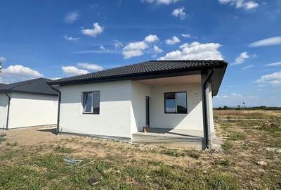 Casă cu 3 camere în Central