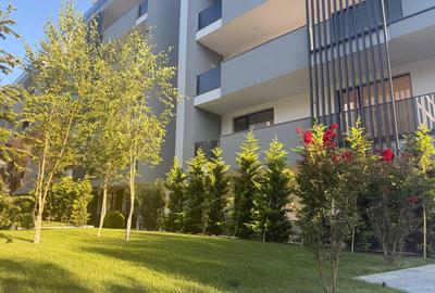Apartament cu 3 camere decomandat, mobilat în Iancu Nicolae