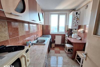 Apartament cu 3 camere decomandat în Central - 1