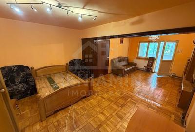 Apartament cu 3 camere decomandat în Lăpuș