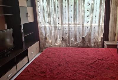 Garsonieră semidecomandată în Micro 21