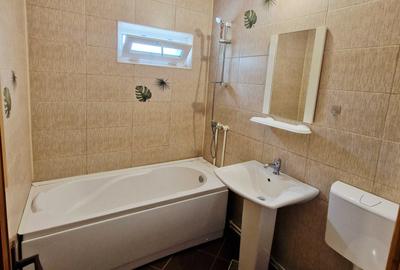 Apartament cu 3 camere semidecomandat în Micro 16 - 3