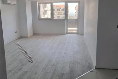 Garsonieră decomandată în Galata