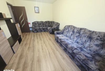 Apartament cu 3 camere decomandat în Tractorul - 10