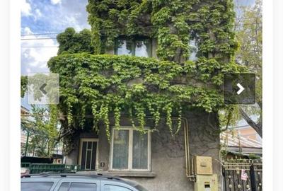 Casă individuală cu 4 camere cu Teren 250 Mp în Central - 1