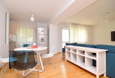 Apartament cu 2 camere decomandat în Vitan