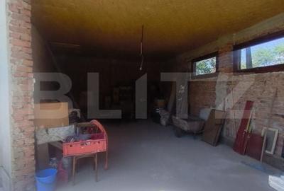 Casă cu 3 camere cu Teren 584 Mp în Central