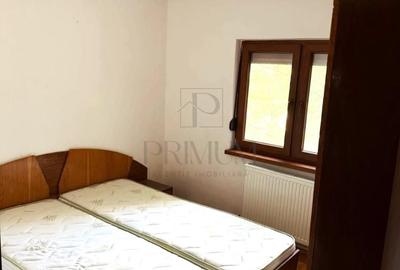 Apartament cu 3 camere semidecomandat în Lipovei