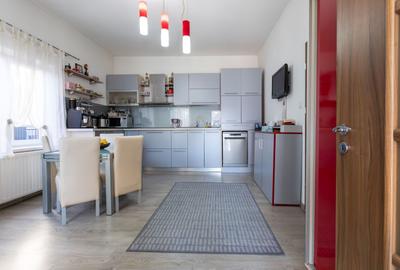 Casă individuală cu 8 camere cu Teren 397 Mp în Central - 16