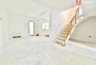 Duplex cu 4 camere cu Canalizare în Moșnița Veche - 8