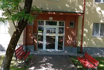 Apartament cu 2 camere decomandat în Roșia - 2