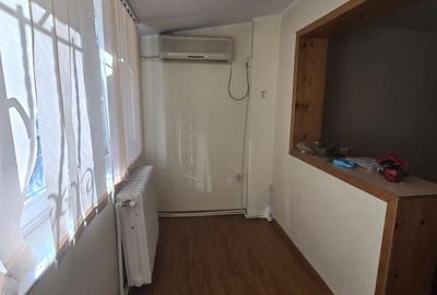 Garsonieră decomandată în Găvana