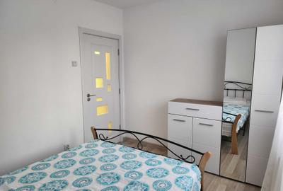 Apartament cu 2 camere decomandat în Podu Roș - 2