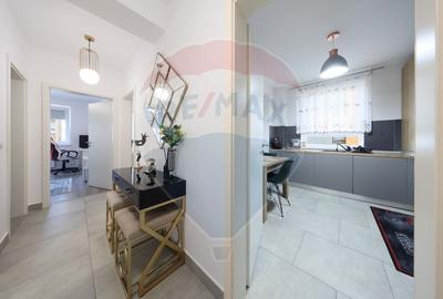 Apartament cu 2 camere decomandat în Tractorul - 1
