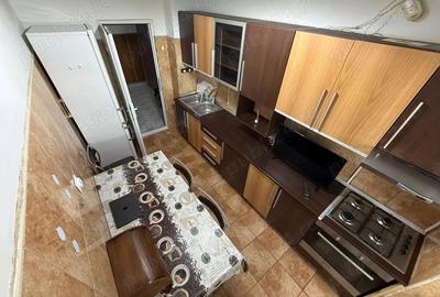 Apartament cu 4 camere decomandat în Nord