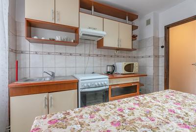 Apartament cu 3 camere semidecomandat, mobilat în Județean - 18