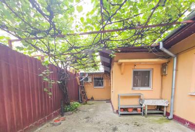 Casă cu 3 camere cu Teren 142 Mp în Rahova