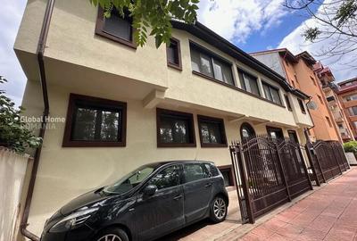 Casă cu 10 camere cu Teren 246 Mp în Eminescu