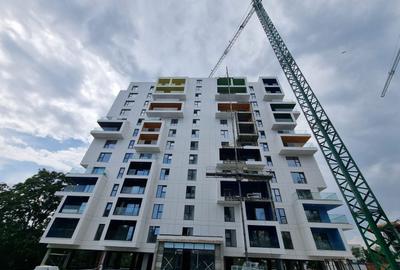 Apartament cu 3 camere decomandat în Faleza Nord