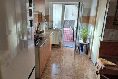 Apartament cu 4 camere decomandat în 1 Mai - 12