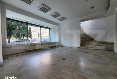 Spațiu comercial, de 30 mp, în Central - 1