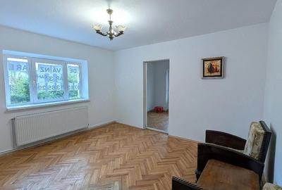 Apartament cu 3 camere semidecomandat în Central - 4