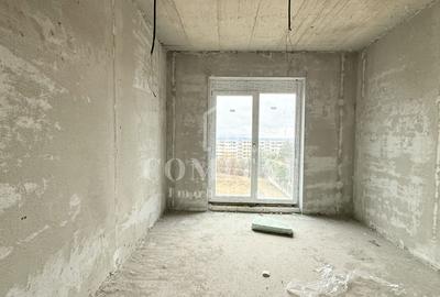Apartament cu 4 camere decomandat în Europa - 9