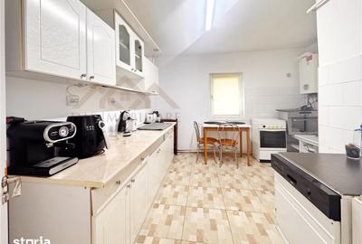 Apartament cu 3 camere în Traian