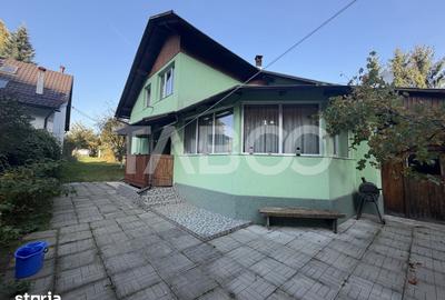 Casă cu 5 camere cu Teren 500 Mp în Recea