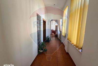 Casă cu 4 camere decomandat cu Teren 460 Mp în Siloz - 4