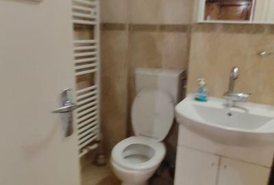 Apartament cu 3 camere decomandat în 14 Mai - 10