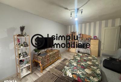 Apartament cu 2 camere decomandat în 1 Mai - 1