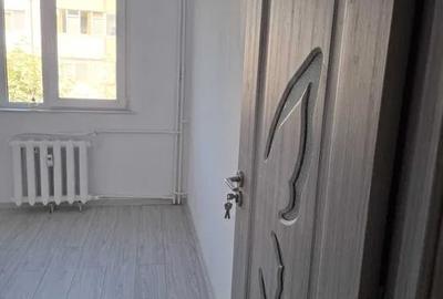 Apartament cu 3 camere semidecomandat în Tomis Nord - 3