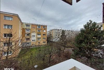 Apartament cu 2 camere decomandat în Zorilor