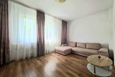 Apartament cu 2 camere decomandat, mobilat în Central