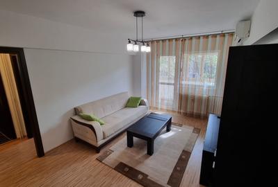 Apartament cu 3 camere semidecomandat, mobilat în 1 Decembrie 1918