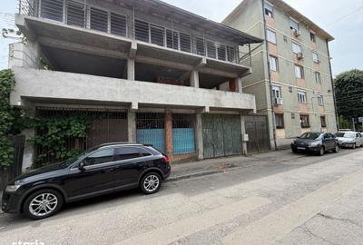 Casă cu 4 camere în Central