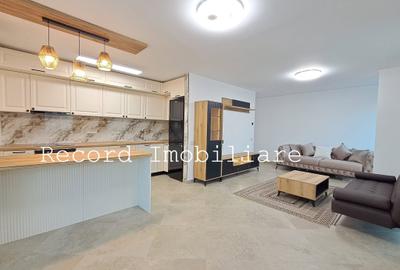Apartament cu 4 camere semidecomandat în Mărăști