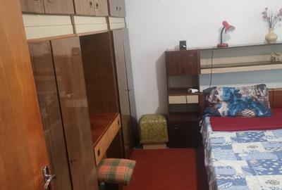 Apartament cu 3 camere decomandat în Alexandru Obregia