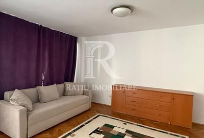 Apartament cu 4 camere decomandat, mobilat în Nufărul
