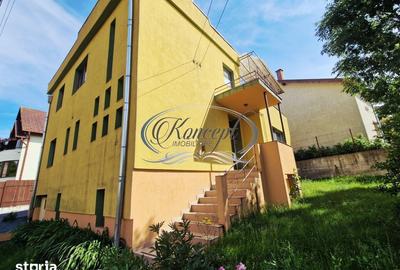Casă cu 8 camere cu Canalizare în Andrei Mureșanu