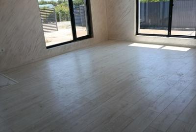 Casă cu 2 camere în Drăguțești