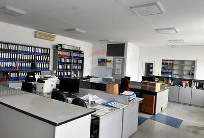 Spațiu comercial, de 431 mp, în Central - 13
