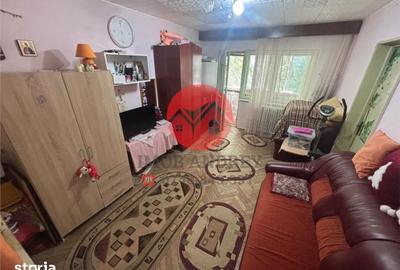 Apartament cu 2 camere decomandat în 23 August