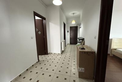 Apartament cu 2 camere decomandat în Fundeni