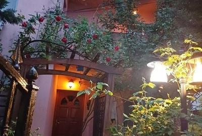 Casă cu 4 camere cu Teren 270 Mp în Central