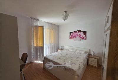 Apartament cu 2 camere decomandat în Bd. Independenței